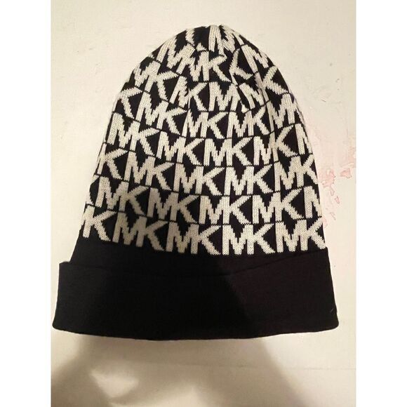 Michael Kors Knit Hat - Picture 3 of 3